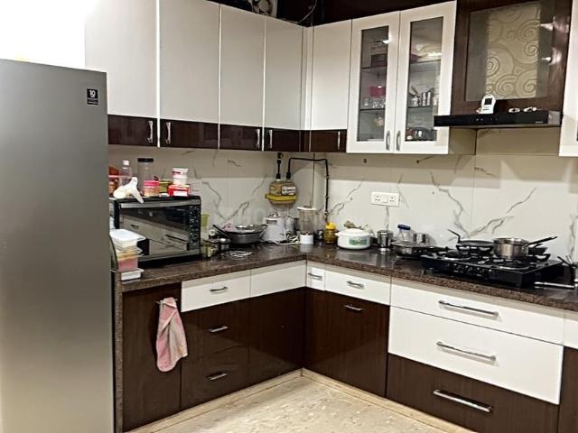 2 BHK Independent House in Punjabi Bagh for resale New Delhi. The reference number is 20515584
