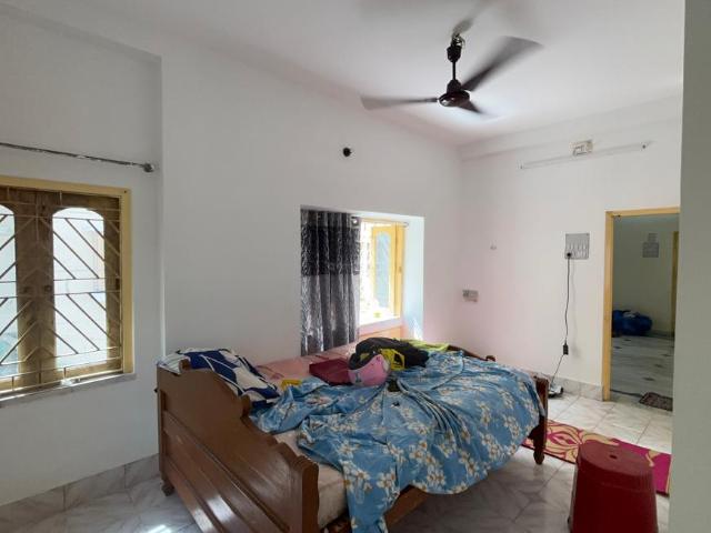 2 BHK Independent House in Purba Barisha for rent Kolkata. The reference number is 20605395