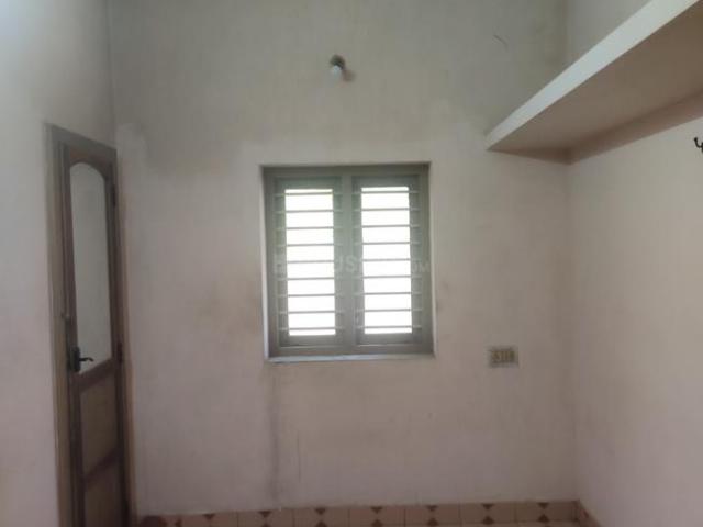 2 BHK Independent House in Ramanputhur for rent Nagercoil. The reference number is 21352815