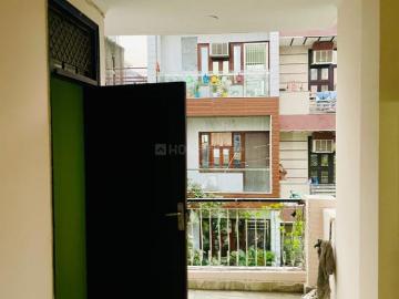 2 BHK Independent House in Ramesh Nagar for rent New Delhi. The reference number is 20062601
