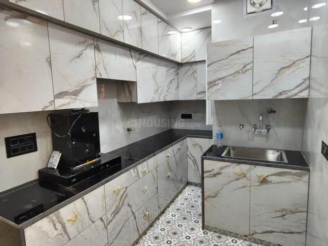 2 BHK Independent House in Ramesh Nagar for resale New Delhi. The reference number is 20068642
