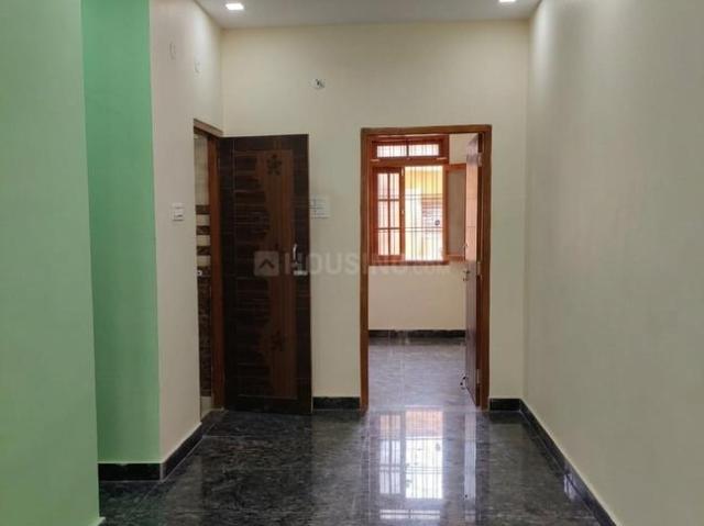 2 BHK Independent House in Rajajipuram for rent Lucknow. The reference number is 21326418