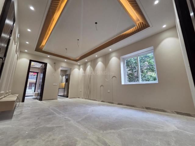 2 BHK Independent House in Rajouri Garden for resale New Delhi. The reference number is 18621116