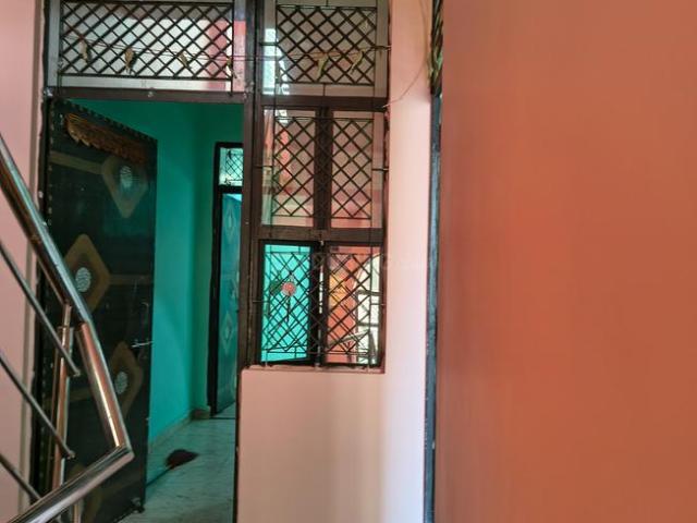 2 BHK Independent House in Razapur Khurd for rent New Delhi. The reference number is 21014776