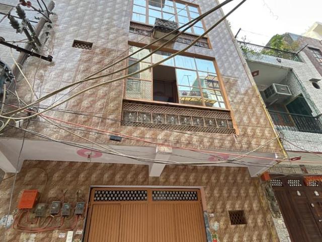 2 BHK Independent House in Razapur Khurd for resale New Delhi. The reference number is 15877782