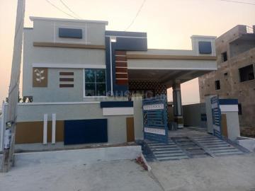 2 BHK Independent House in Red Hills for resale Chennai. The reference number is 20542846