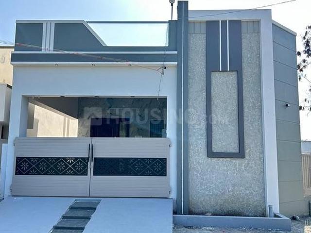 2 BHK Independent House in Red Hills for resale Chennai. The reference number is 21231495