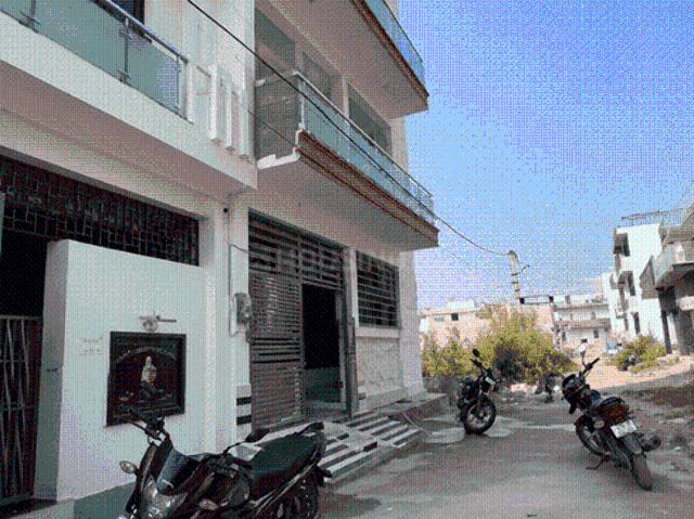 2 BHK Independent House in Roberts Lines for rent Lucknow. The reference number is 20382306
