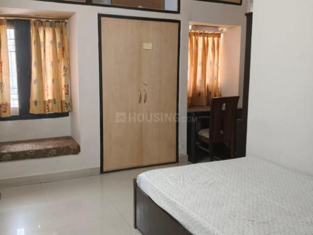 2 BHK Independent House in Sarvapriya Vihar for rent New Delhi. The reference number is 17544308