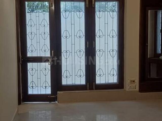 2 BHK Independent House in Sarvapriya Vihar for rent New Delhi. The reference number is 19241314