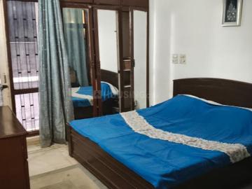 2 BHK Independent House in Sarvapriya Vihar for rent New Delhi. The reference number is 19256204
