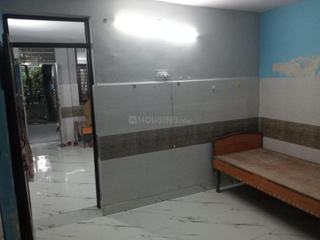 2 BHK Independent House in Sector 3 for rent Noida. The reference number is 21359583