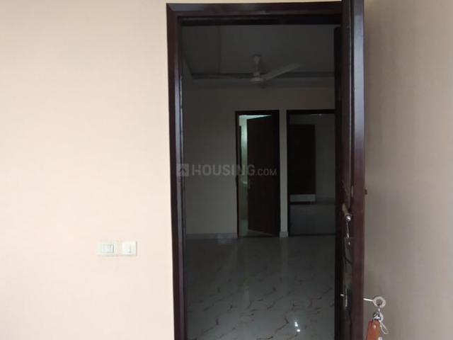 2 BHK Independent House in Sector 105 for resale Gurgaon. The reference number is 17347521