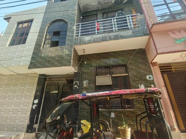 2 BHK Independent House in Sector 105 for resale Gurgaon. The reference number is 21132150