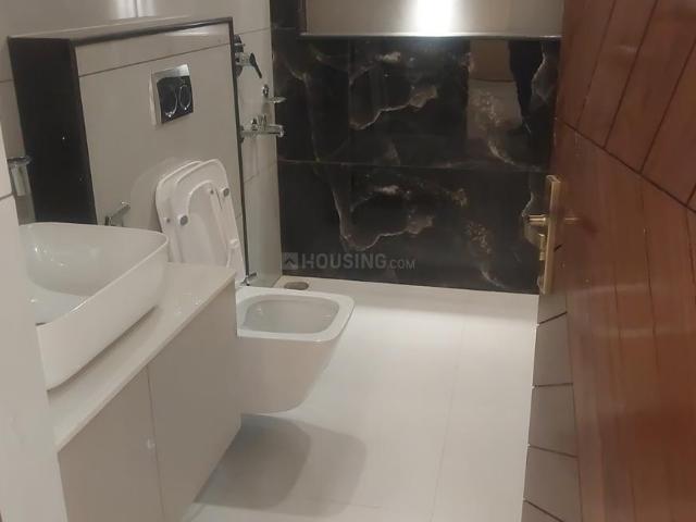 2 BHK Independent House in Sector 108 for rent Noida. The reference number is 20431708