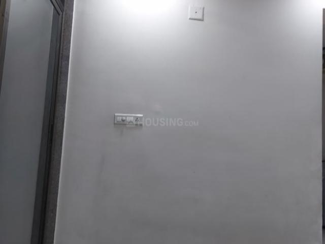 2 BHK Independent House in Sector 10 Rohini for resale New Delhi. The reference number is 16016013