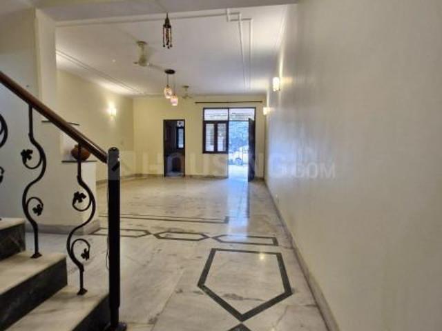 2 BHK Independent House in Sector 10A for rent Gurgaon. The reference number is 21166103
