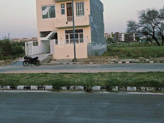 2 BHK Independent House in Sector 116 for rent Mohali. The reference number is 20599386