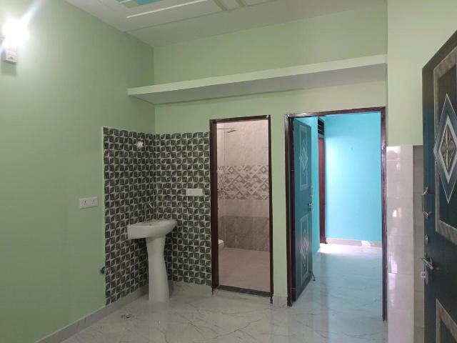 2 BHK Independent House in Sector 110 for rent Gurgaon. The reference number is 12690106