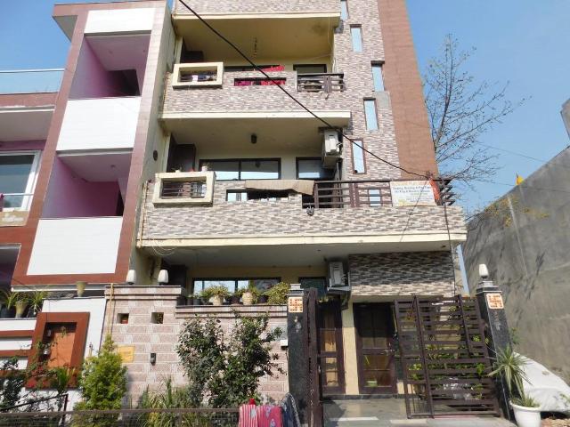 2 BHK Independent House in Sector 128 for rent Noida. The reference number is 21191847