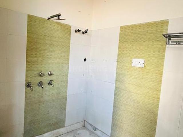 2 BHK Independent House in Sector 8 for rent Gurgaon. The reference number is 13202148