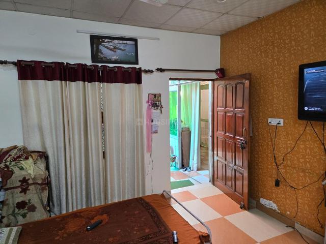 2 BHK Independent House in Sector 12 for rent Gurgaon. The reference number is 20527506