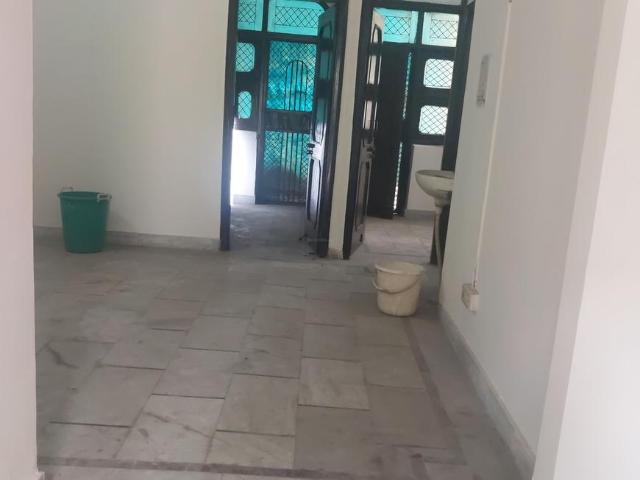2 BHK Independent House in Sector 15 Rohini for resale New Delhi. The reference number is 19694157