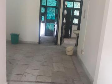 2 BHK Independent House in Sector 15 Rohini for resale New Delhi. The reference number is 19694157