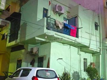 2 BHK Independent House in Sector 16 Rohini for resale New Delhi. The reference number is 20273043