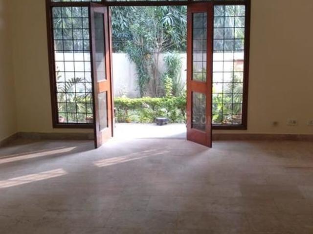 2 BHK Independent House in Sector 23A for rent Gurgaon. The reference number is 21295623