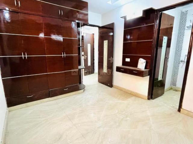 2 BHK Independent House in Sector 24 Rohini for resale New Delhi. The reference number is 18816748