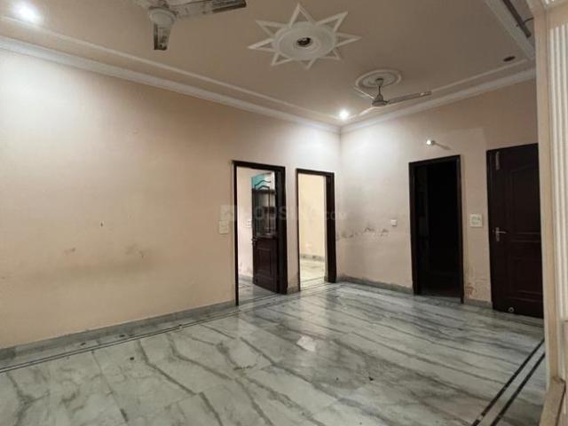 2 BHK Independent House in Sector 31 for rent Gurgaon. The reference number is 20623458