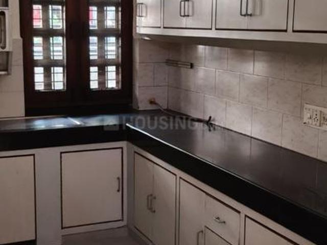 2 BHK Independent House in Sector 31 for rent Noida. The reference number is 19874280