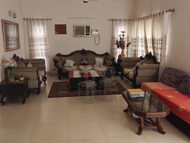 2 BHK Independent House in Sector 31 for rent Noida. The reference number is 21353531
