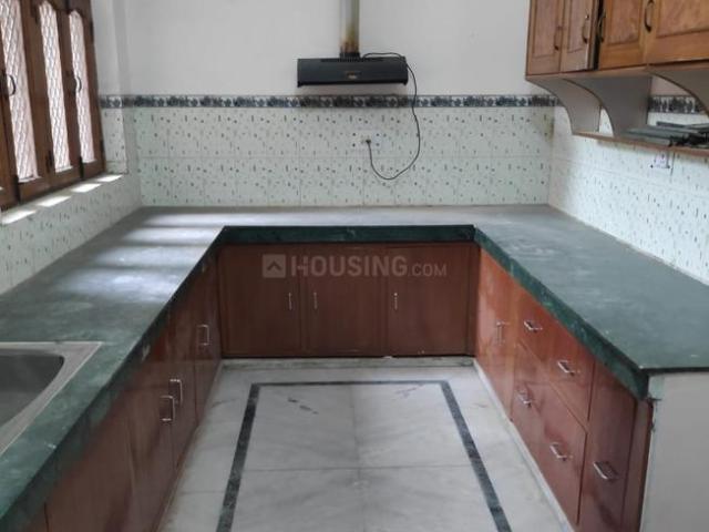 2 BHK Independent House in Sector 7 for rent Gurgaon. The reference number is 20706094