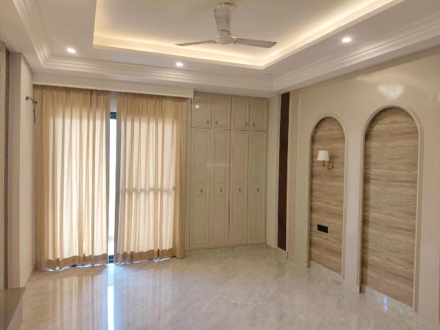 2 BHK Independent House in Sector 43 for rent Gurgaon. The reference number is 18326748