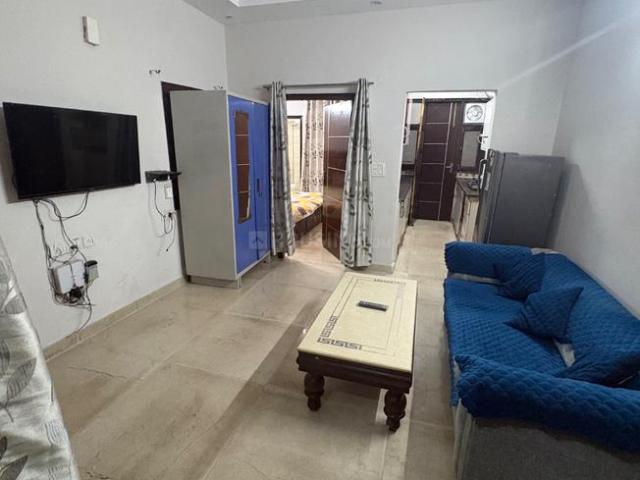 2 BHK Independent House in Sector 43 for rent Gurgaon. The reference number is 20978506
