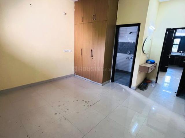 2 BHK Independent House in Sector 47 for rent Gurgaon. The reference number is 21196145