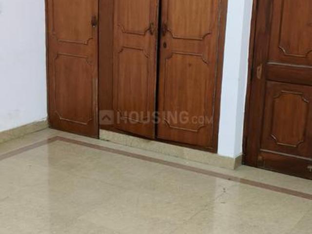 2 BHK Independent House in Sector 50 for rent Noida. The reference number is 20652979