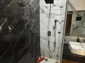 2 BHK Independent House in Sector 51 for rent Noida. The reference number is 18890859