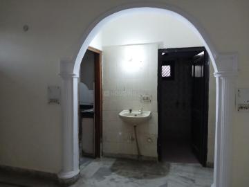 2 BHK Independent House in Sector 55 for rent Noida. The reference number is 20567968