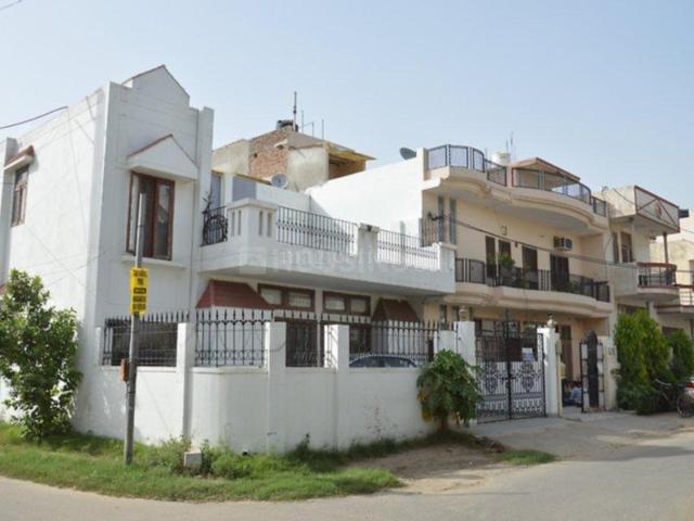 2 BHK Independent House in Sector 5 for rent Gurgaon. The reference number is 19192050
