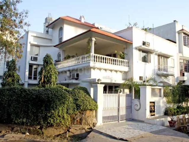 2 BHK Independent House in Sector 5 for rent Gurgaon. The reference number is 20375287