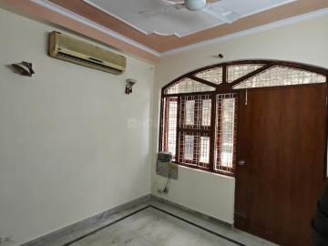 2 BHK Independent House in Sector 5 for rent Gurgaon. The reference number is 20387629