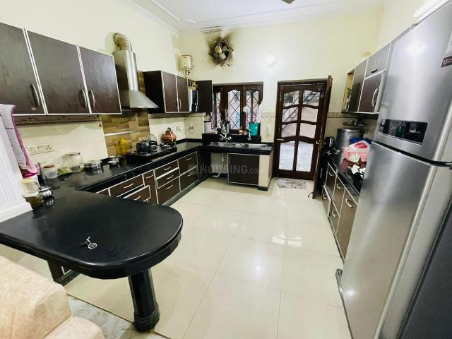 2 BHK Independent House in Sector 5 for rent Gurgaon. The reference number is 20733465