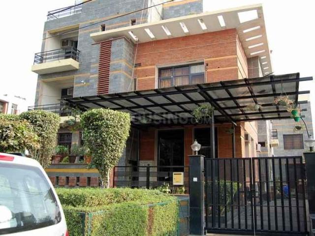 2 BHK Independent House in Sector 5 for rent Gurgaon. The reference number is 21036526