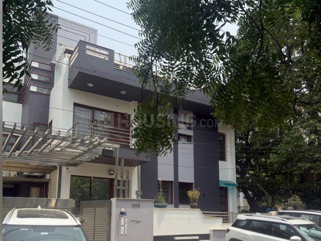 2 BHK Independent House in Sector 5 for rent Gurgaon. The reference number is 21337341