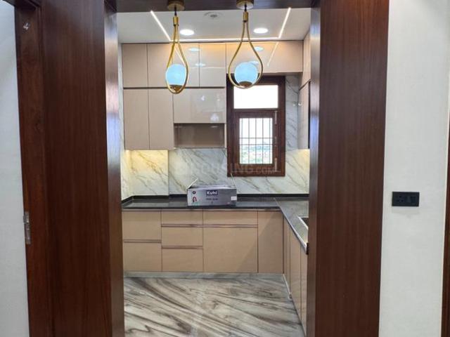 2 BHK Independent House in Sector 8 Rohini for rent New Delhi. The reference number is 21194424
