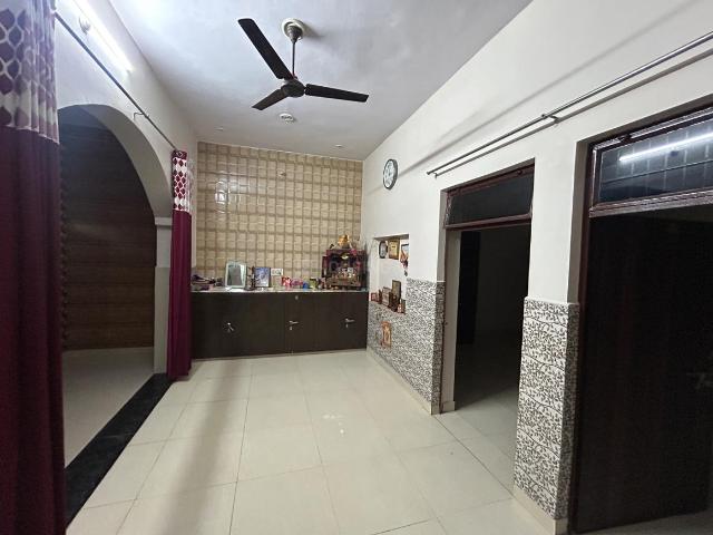2 BHK Independent House in Shahganj for rent Agra. The reference number is 21393007