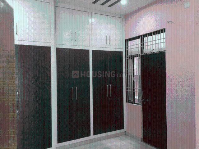 2 BHK Independent House in Shastripuram for rent Agra. The reference number is 21288242